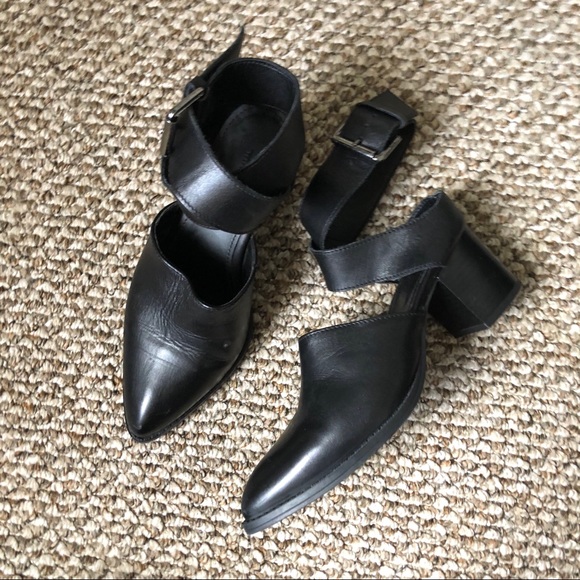 Zara Black Pointed Toe Ankle Strap Shoe Size 6 - Picture 2 of 5